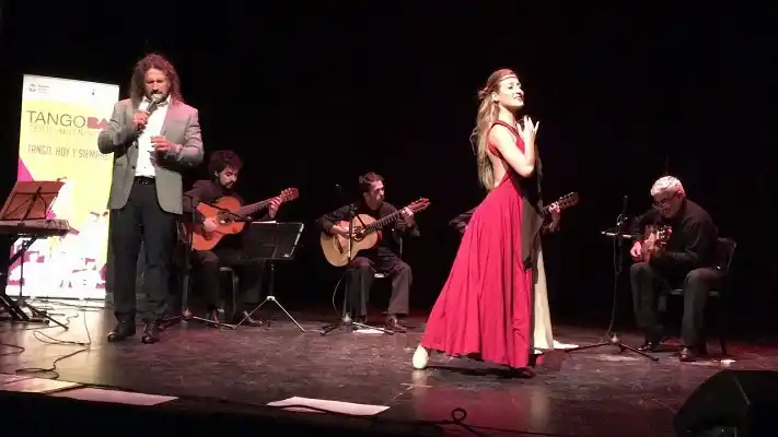 Emilce Parga triunfó en Europa y regresó con sus seminarios de samba 