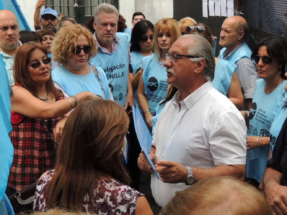 Realizan asambleas en las escuelas para discutir la oferta salarial