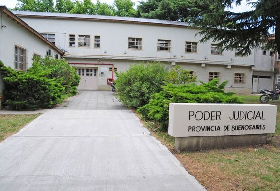 Acuerdo para aprobar un paquete de 205 pliegos judiciales