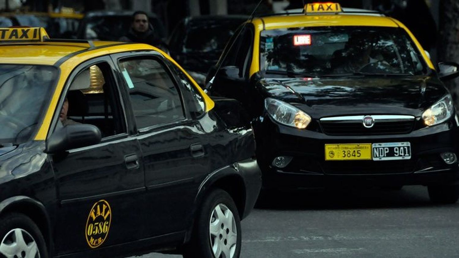 Rosario tendrá su propia app para pedir taxis
