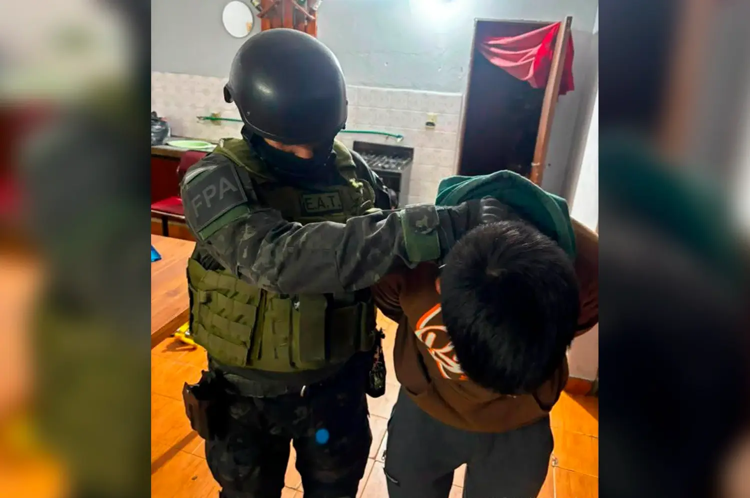 Tras varias denuncias anónimas, detuvieron a un presunto delivery de drogas: secuestraron marihuana y dinero