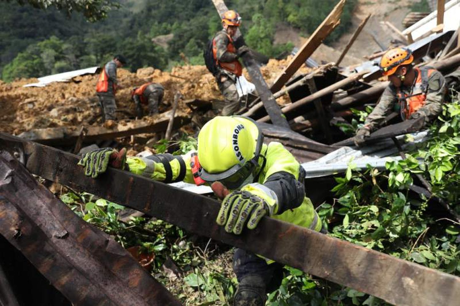 700.000 AFECTADOS POR ETA: Guatemala solicita ayuda internacional para atender emergencia