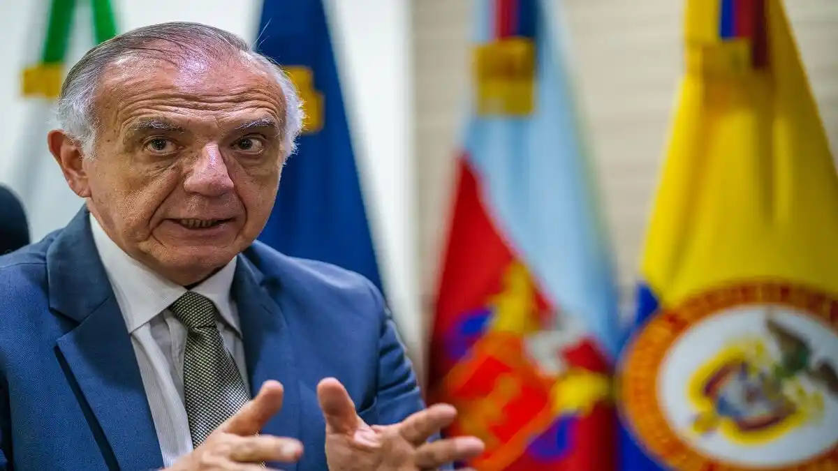 Gobierno de Petro desiste de comprar aviones para renovar flota de la Fuerza Aérea