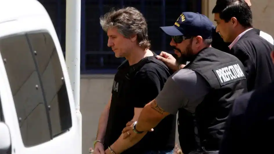 Boudou se entregó y ya fue trasladado a la cárcel de Ezeiza