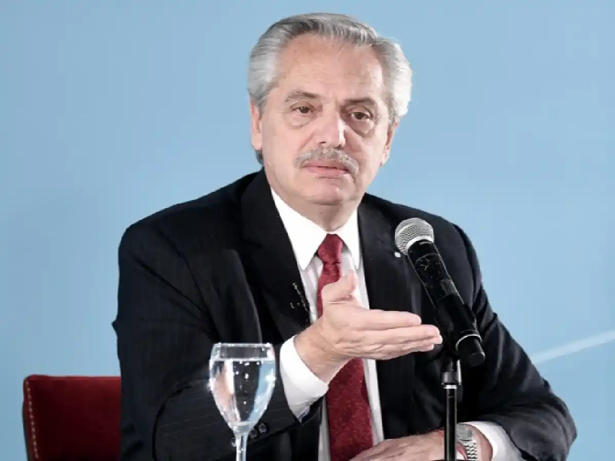 Alberto Fernández dialogó con Zelenski y manifestó su apoyo a toda negociación por la paz