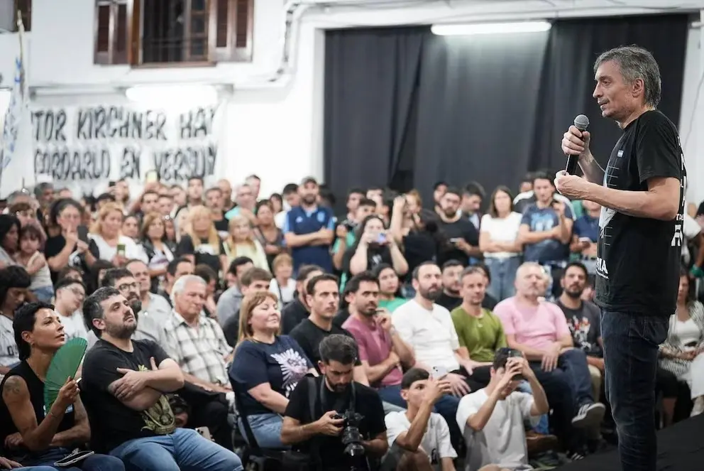 Máximo Kirchner ante dirigentes y militantes K.