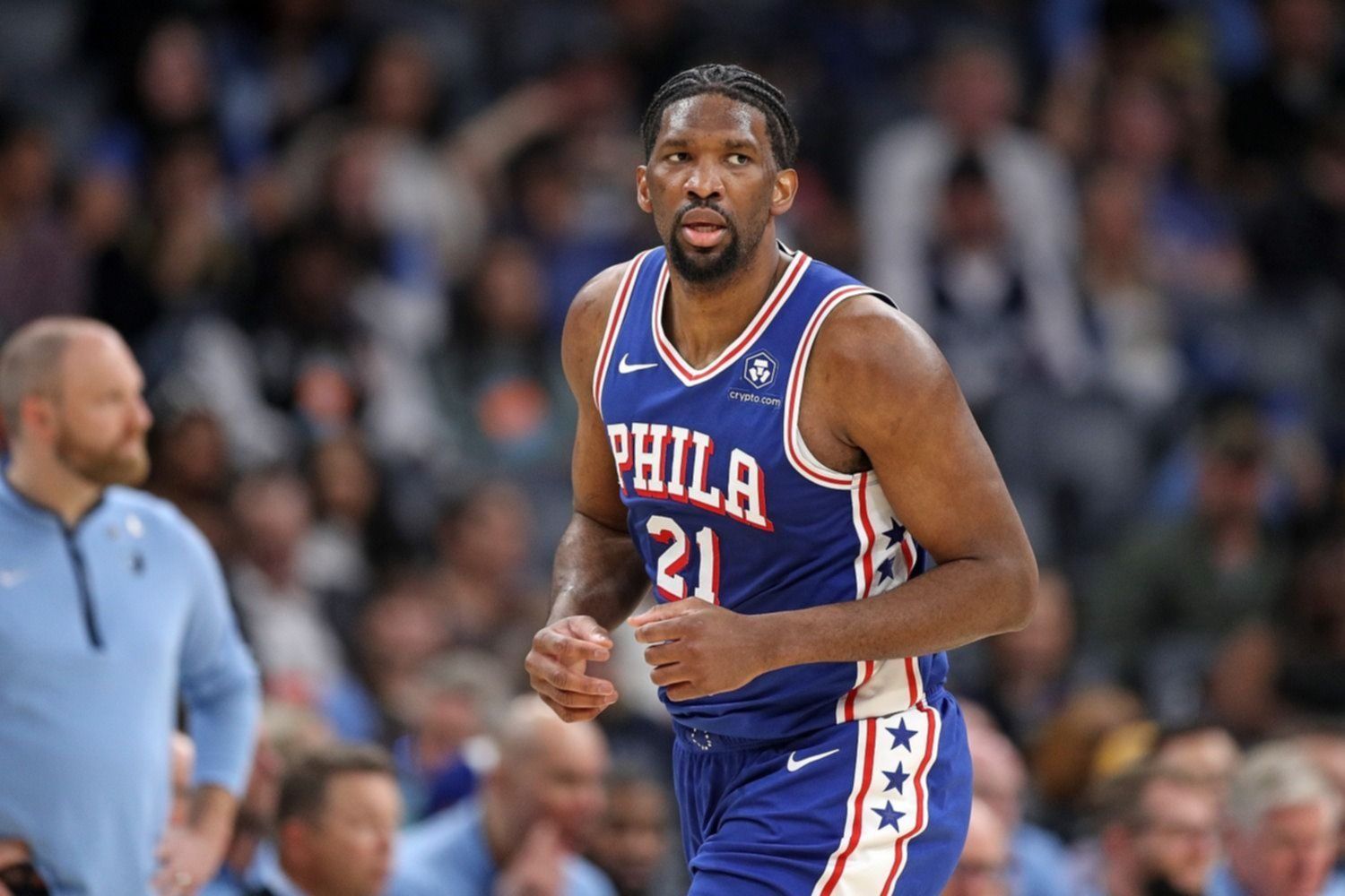 Joel Embiid, investigado por agredir a un periodista