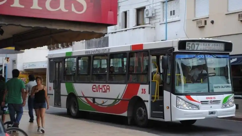 San Nicolás: Aumentó el boleto del colectivo a 18,50 y en abril finaliza la suba prevista del 43,9%