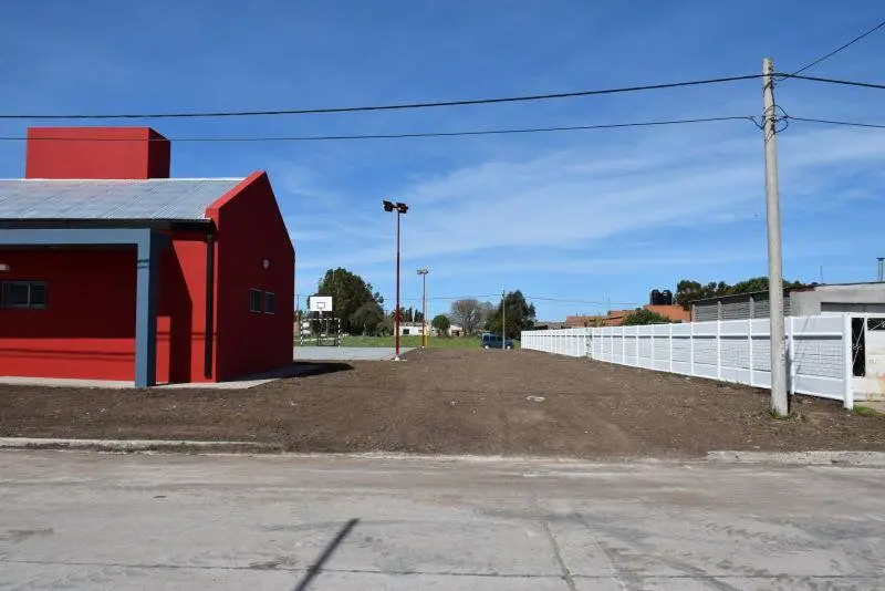 SAN CAYETANO: Organizan tareas para pintar un mural en un barrio