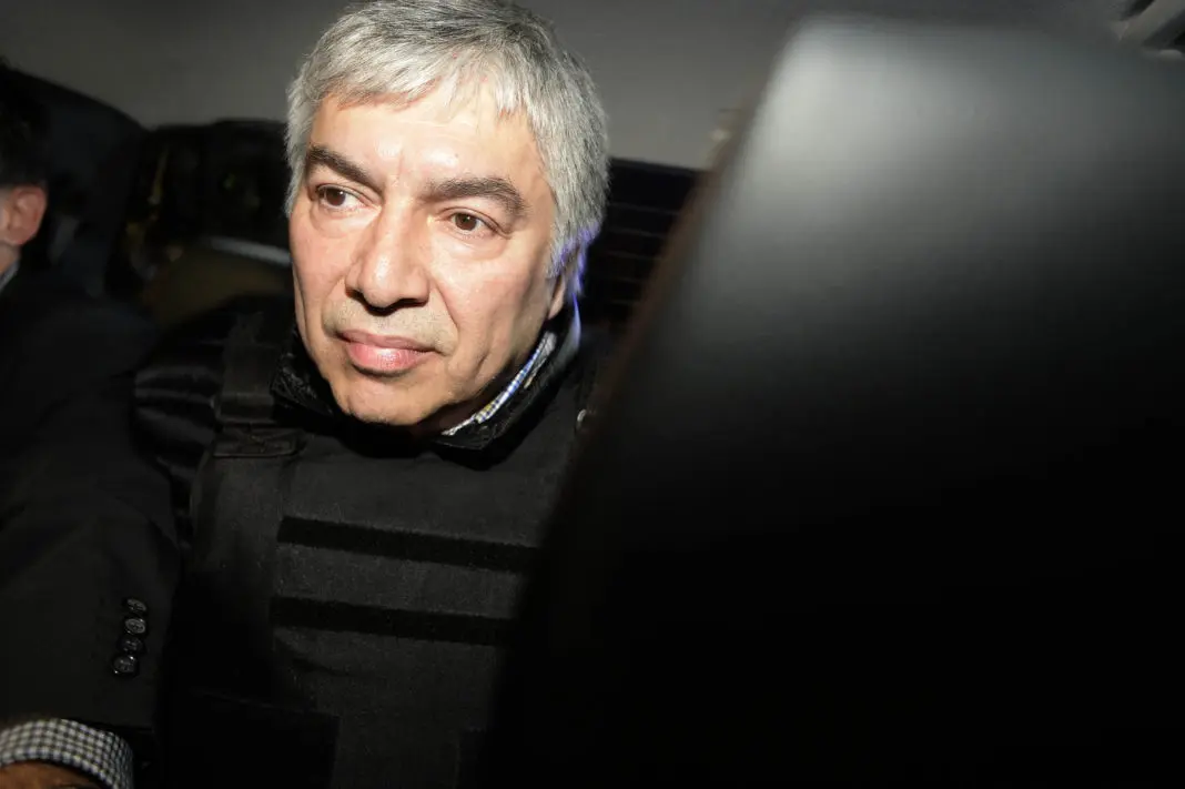 Reducen a casi la mitad la fianza para la liberación de Lázaro Báez