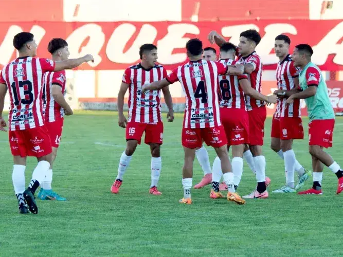 El León licenció por 15 días al plantel que compitió en el Federal A. Foto: @9dejuliooficial