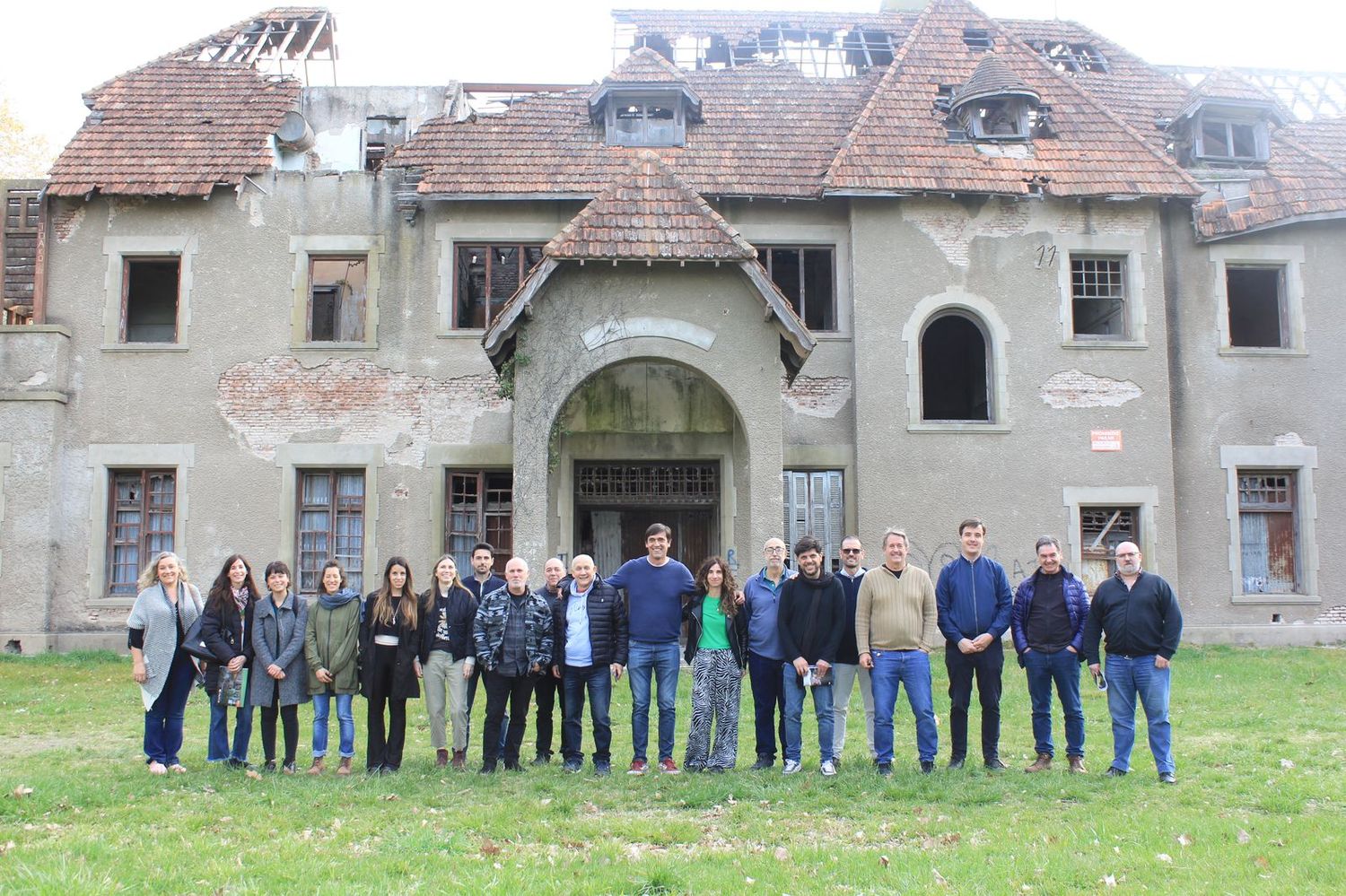 Rogelio Iparraguirre, Guadalupe Gárriz y el equipo multidisciplinario, frente al caso histórico de Sans Souci.