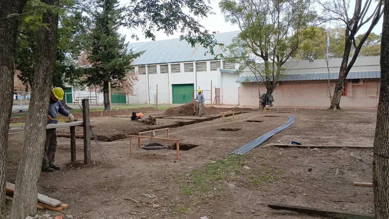 Comenzó la construcción de 11 nuevas aulas en nueve escuelas de Rafaela