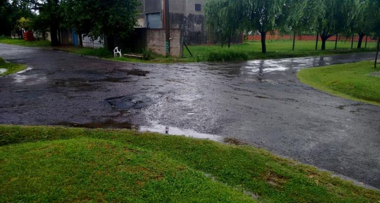 Temporal: Defensa Civil asistió a varias familias pero no hay evacuados
