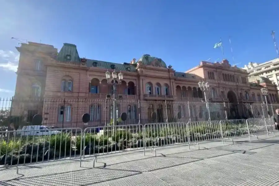 Amenaza de bomba en la casa rosada