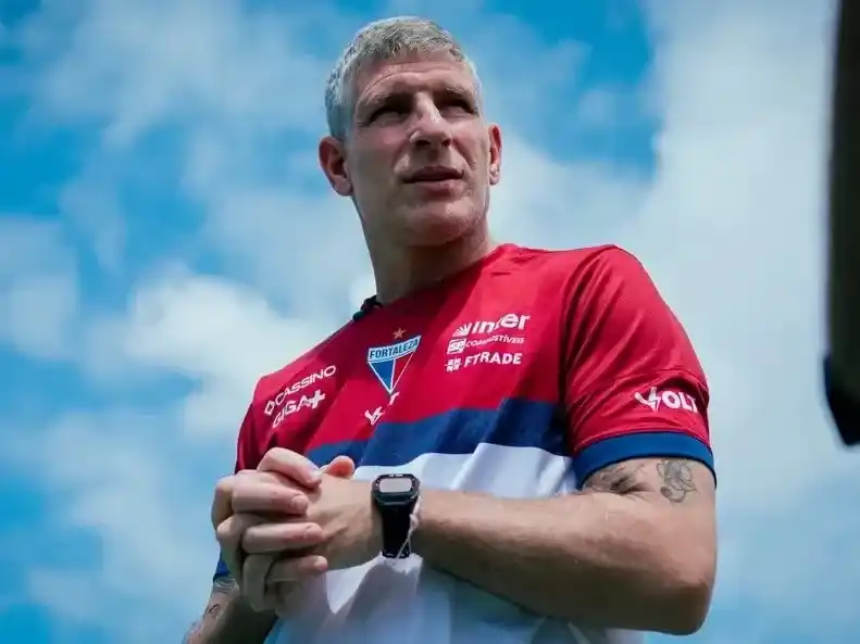 Palermo viene de dirigir a Fortaleza, en Brasil.