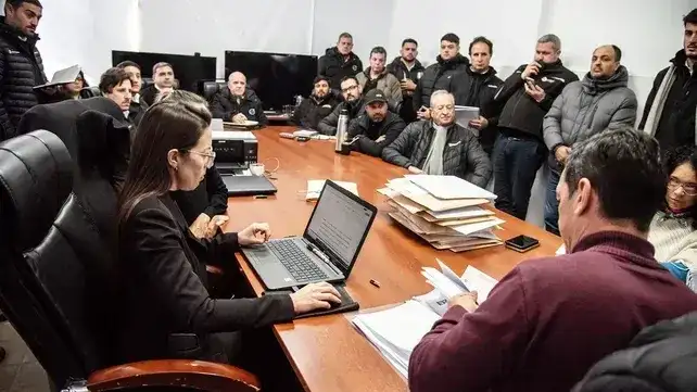 Vialidad provincial lanza licitaciones para comprar 56 máquinas viales