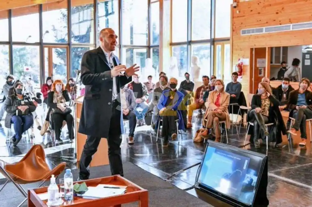 Martín Guzmán sale a defender su plan para “tranquilizar la economía”