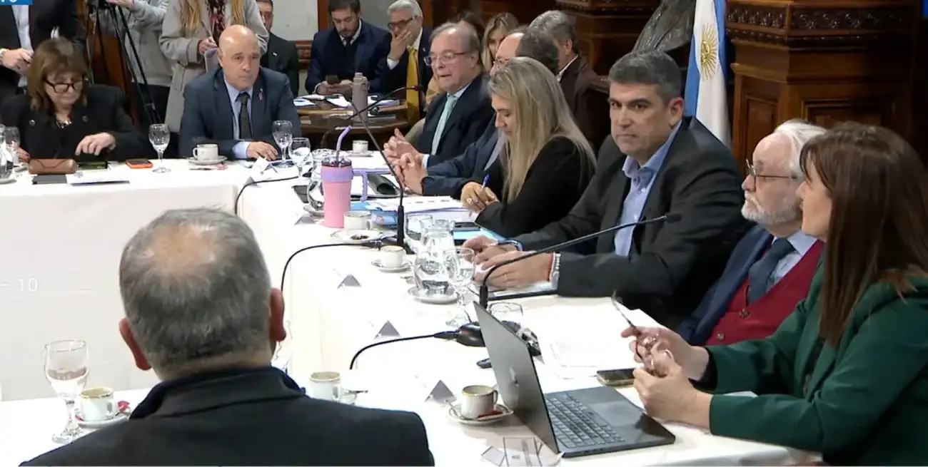 Continuó este martes la discusión sobre el proyecto, impulsado por el oficialismo, que busca modernizar el régimen societario con menos intervención estatal y nuevas formas de organización empresarial automatizada.