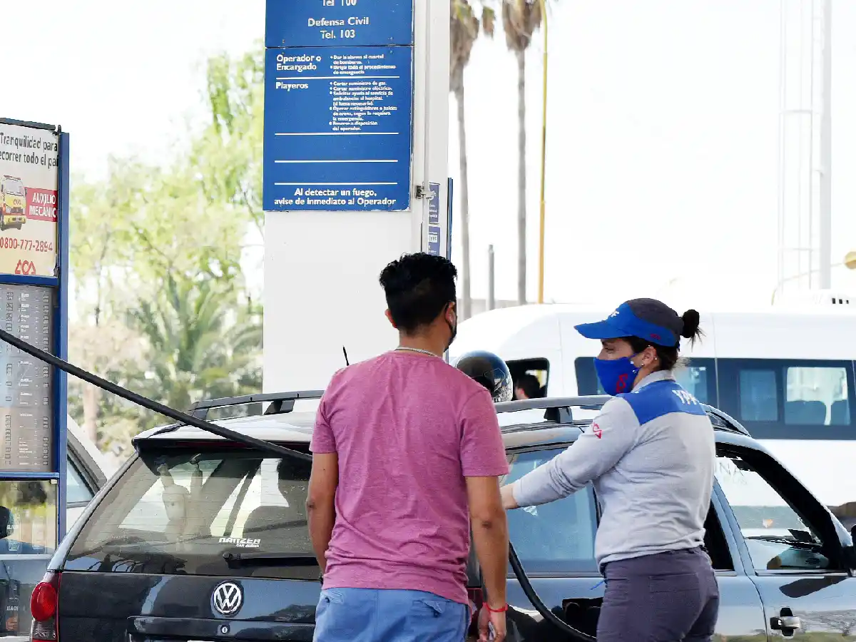 Nafta Súper o premium, un dilema que se acentuó con  directa incidencia en el bolsillo    