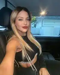Evangelina Anderson cumplió 40 y hubo festejo especial: show en vivo y hasta cambio de vestuario