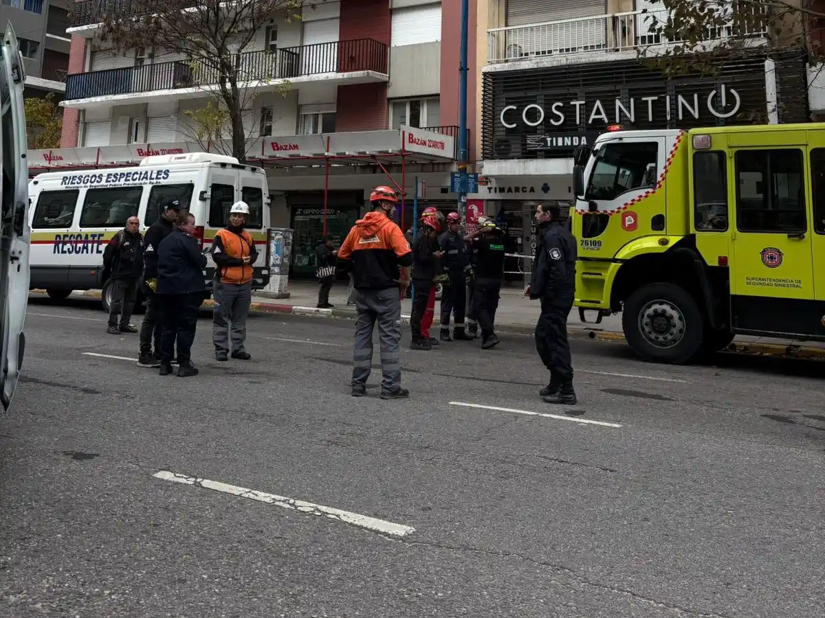 Falleció una mujer tras el incendio en un edificio de avenida Luro y Córdoba