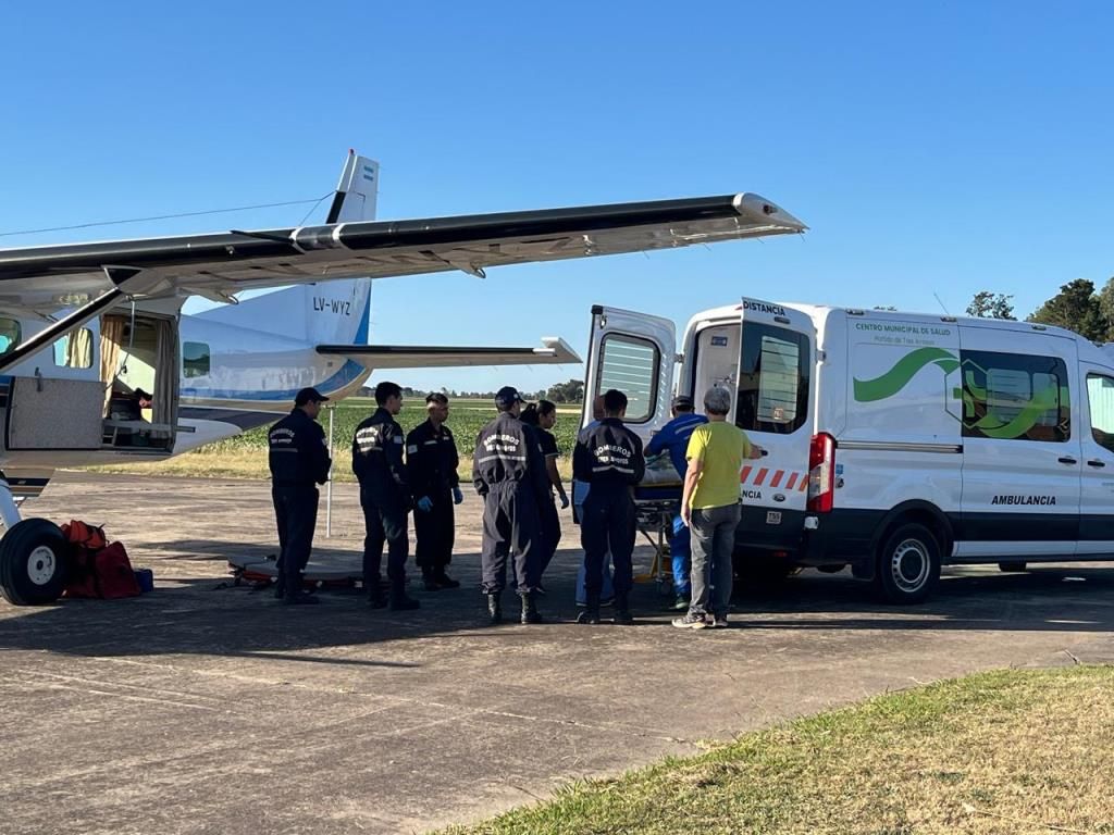 Trasladaron en avión sanitario al operario que se accidentó con una grúa 