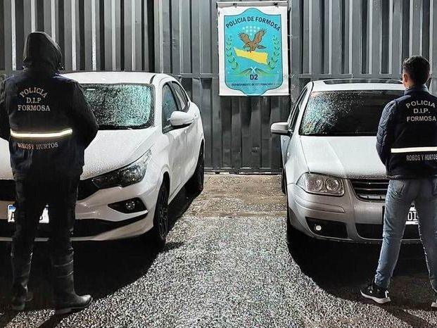 Secuestraron dos automóviles, uno con 
documentación apócrifa, hay un detenido