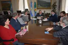Municipio y el sector privado acordaron acciones para la instalación de una aduana