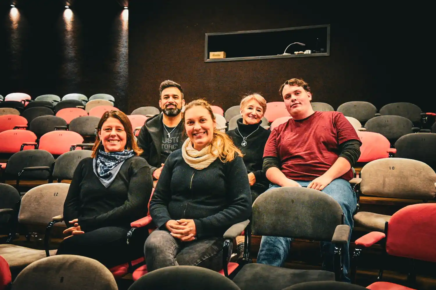 Una sala, cien funciones y un equipo que no para de soñar.
