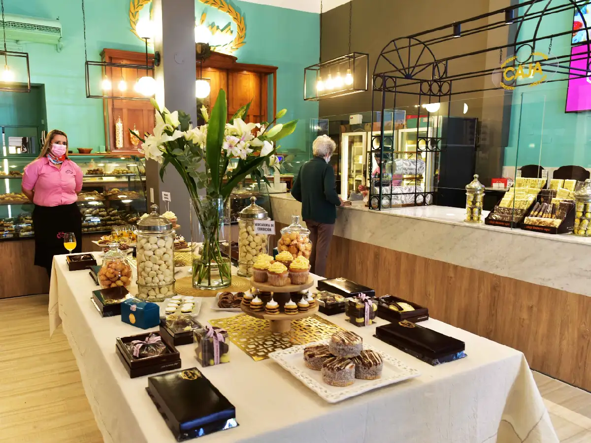 Confitería La Palma se renovó combinando lo tradicional con lo moderno