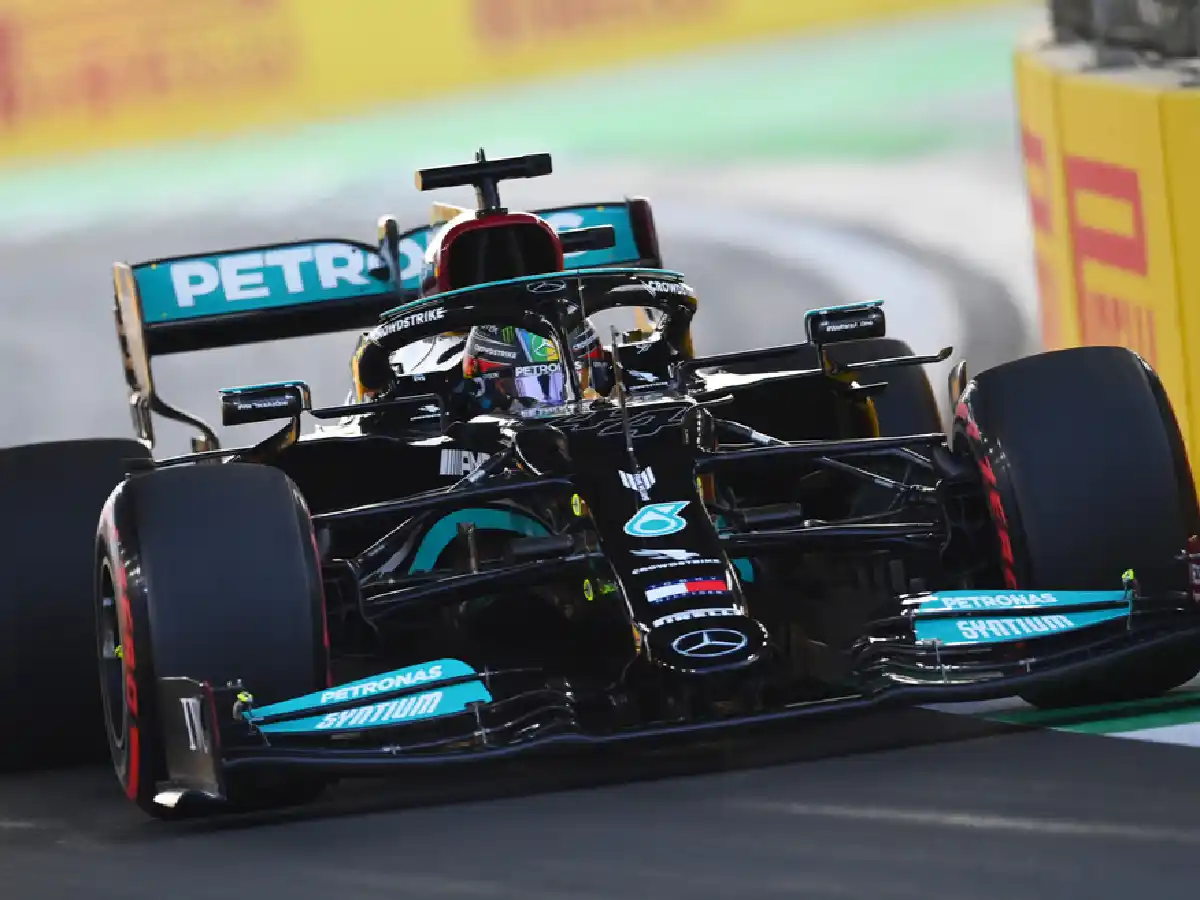 Hamilton se adueñó de la “pole” en Arabia Saudita