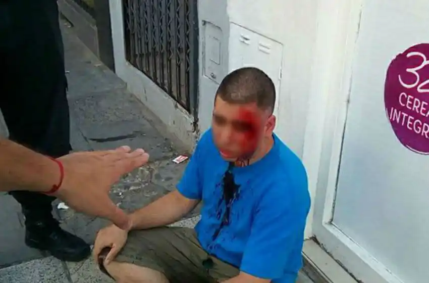 Un padre simuló ser su hija para capturar a un acosador y lo dejaron libre