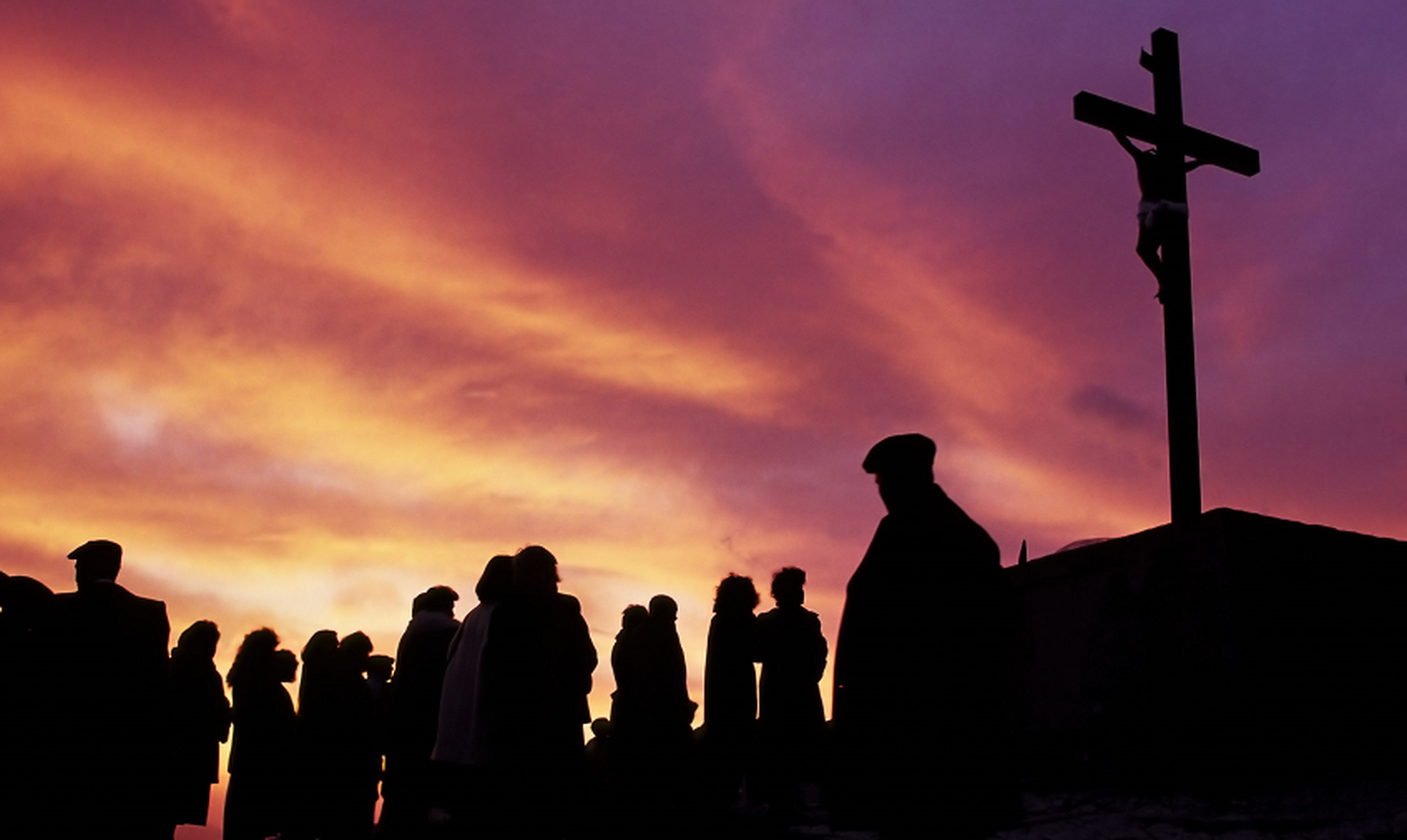 La Semana Santa conmemora la pasión, muerte y resurrección de Jesús.