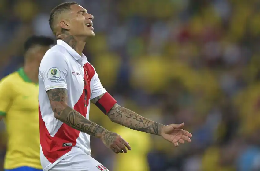 Gareca deja a Paolo Guerrero sin Copa América