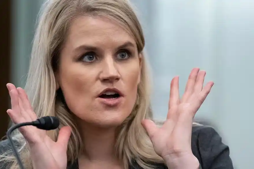 Frances Haugen, exempleada de Facebook que denunció a la empresa, en el Congreso en Washington el 5 de octubre del 2021. (Foto AP/Alex Brandon)