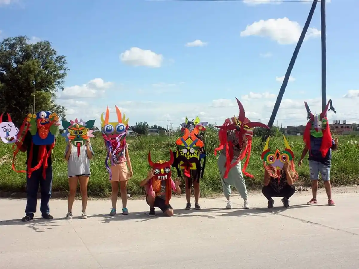 El próximo domingo  se realizará  un taller  de construcción de máscaras de carnaval         