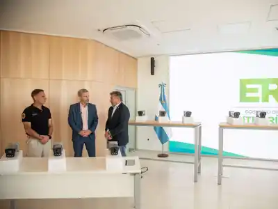 La provincia incorporó nuevas cámaras lectoras de patentes para reforzar la seguridad