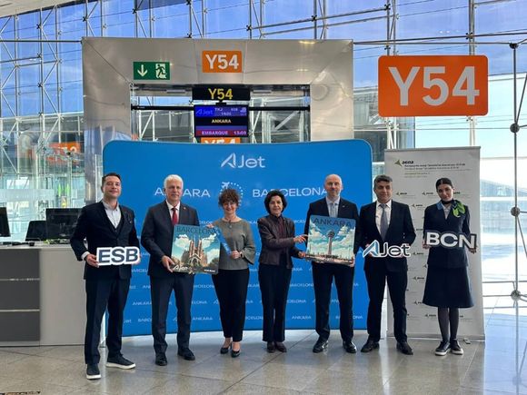 Dos aerolíneas turcas empiezan nuevas rutas a Barcelona