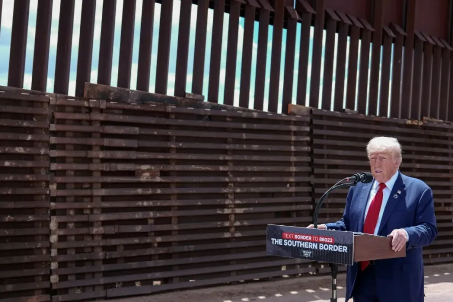 LA LEY DE ENEMIGOS EXTRANJEROS que planea desempolvar Trump, ¿en qué consiste y a quién afectará?