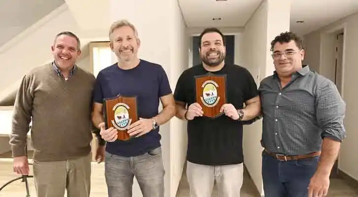 Dos Intendentes del PJ se pasaron a las filas de Rogelio Frigerio