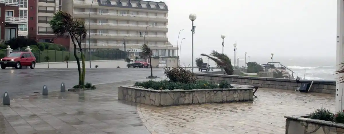 Rige alerta meteorológico para la tarde por fuertes ráfagas