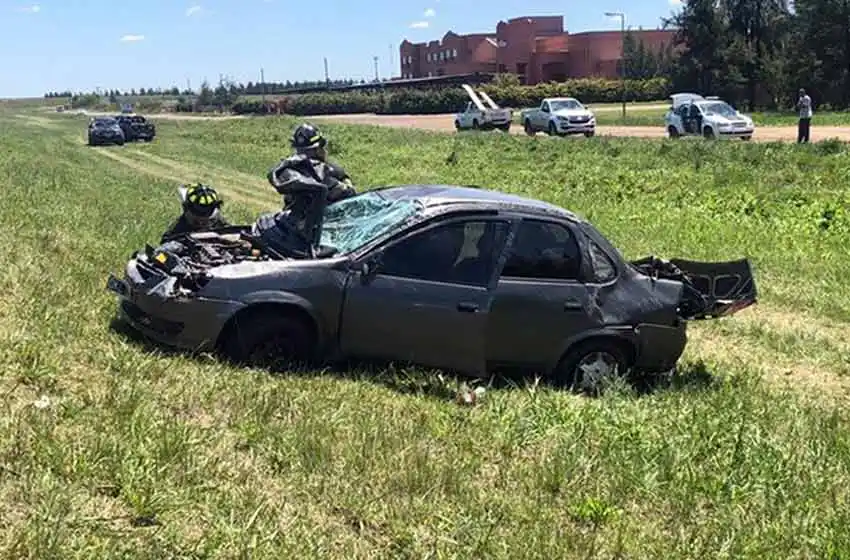 Una mujer, gravemente lesionada tras un choque en cadena en la Autopista Rosario-Córdoba