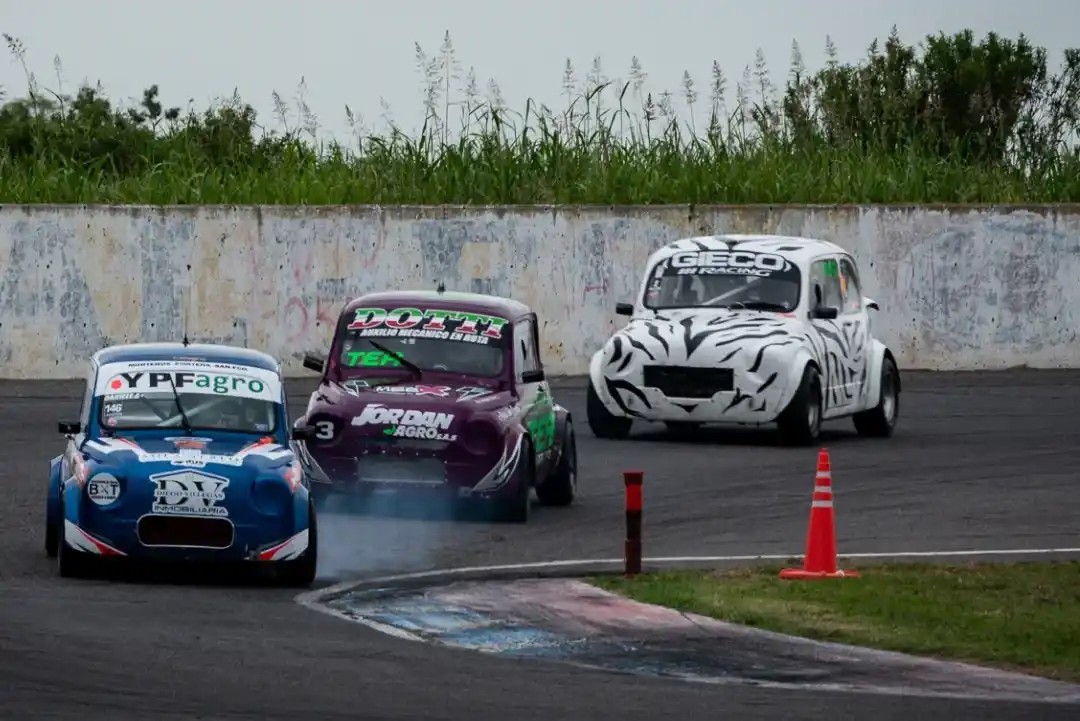 Pablo Gieco fue tercero en los Fiat 600.