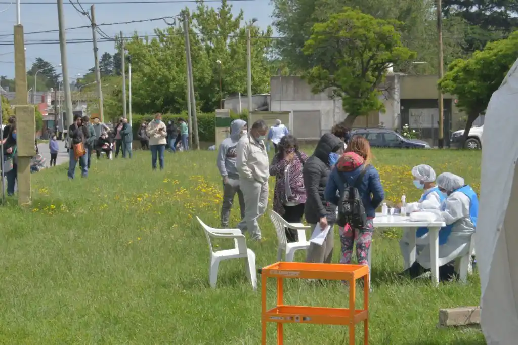 El laboratorio móvil de Provincia estuvo en San Cayetano 