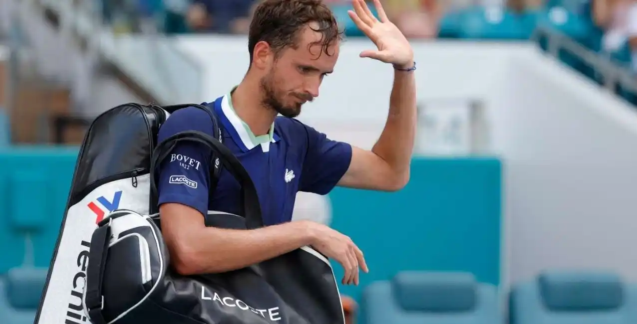 Los tenistas rusos y bielorrusos podrían quedar afuera de Wimbledon