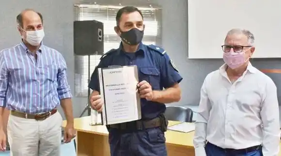 Benedetto entregó más  créditos de CAFESG para  calefones solares