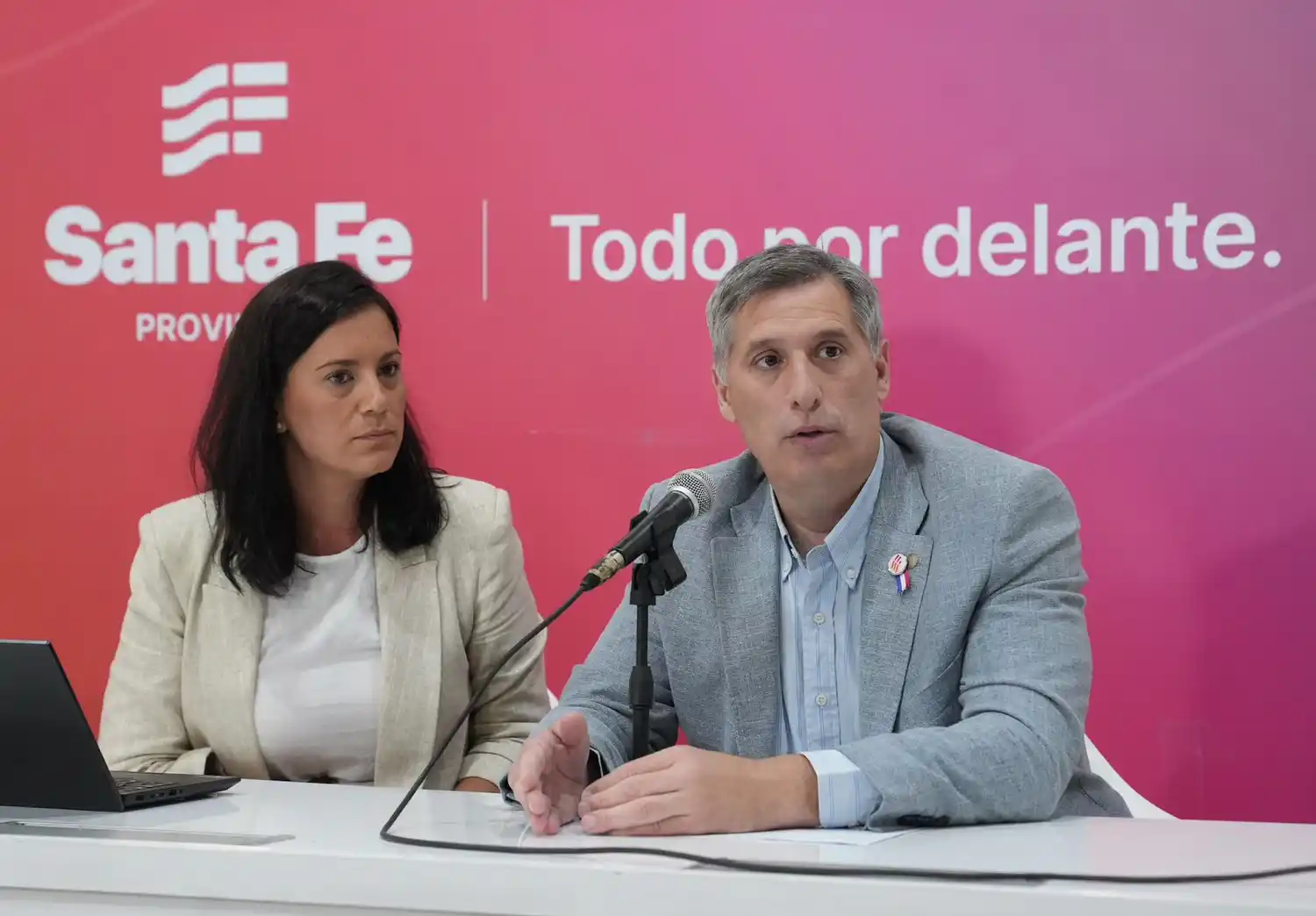 Pablo Olivares encabezó la conferencia de prensa.