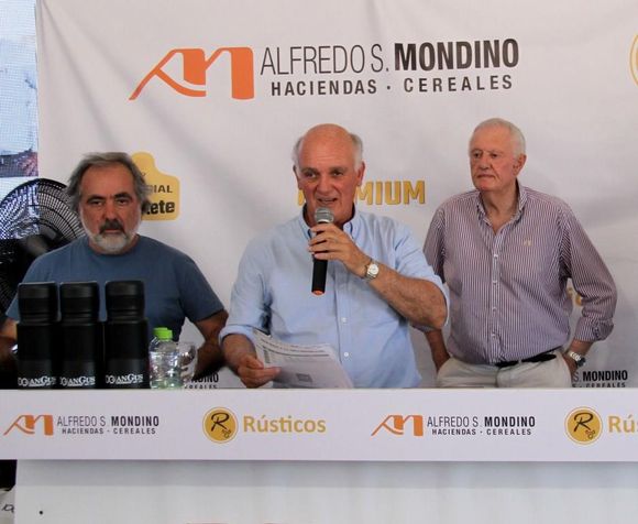 “Los integrantes de Rústicos son embajadores de lujo para nuestra raza”