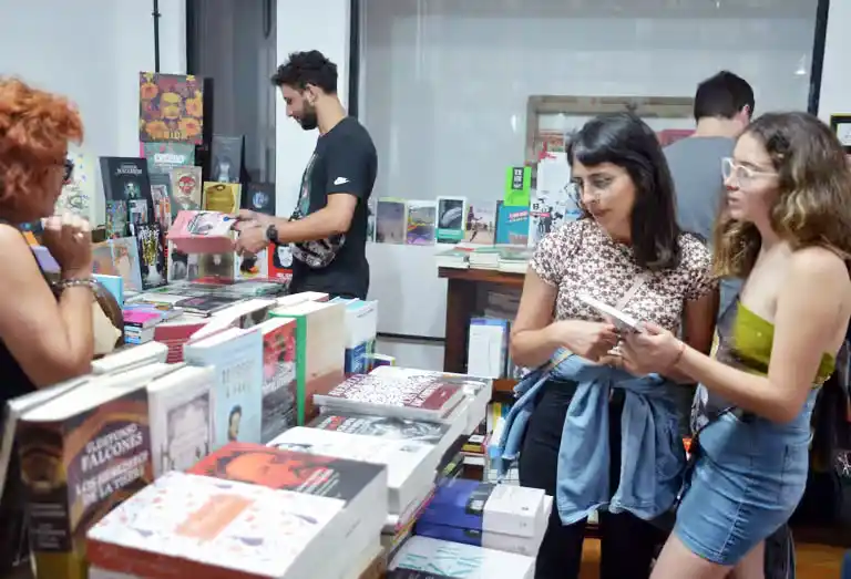 Se realizó con éxito la Noche de las Librerías en Tandil